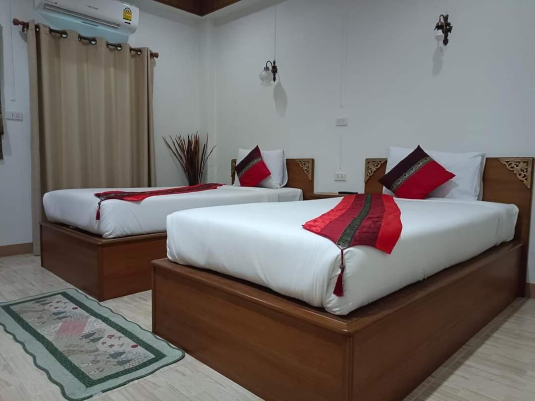 Maesot Siri Hotell Mae Sot Exteriör bild