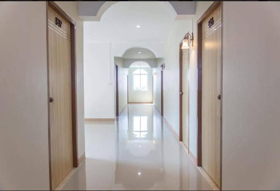 Maesot Siri Hotell Mae Sot Exteriör bild
