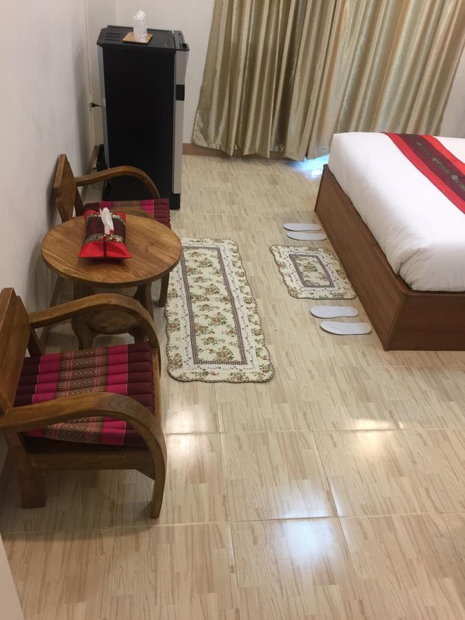 Maesot Siri Hotell Mae Sot Exteriör bild